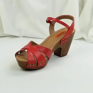 Miz Mooz Size 4 Red Adjustable Ankle Strap Buckle Rivetted Straps Block Heels